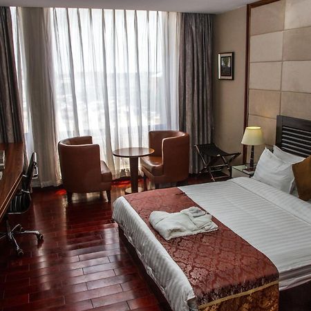 Golden Tulip Essential Lagos Airport Hotel Luaran gambar