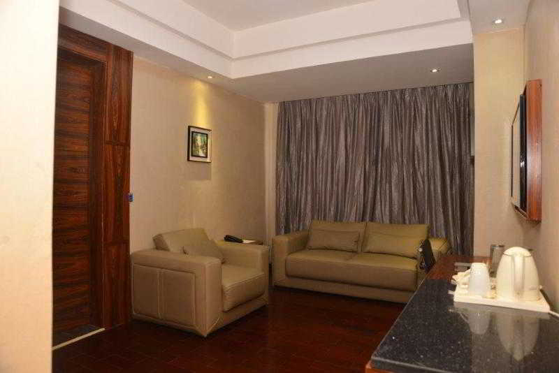 Golden Tulip Essential Lagos Airport Hotel Luaran gambar
