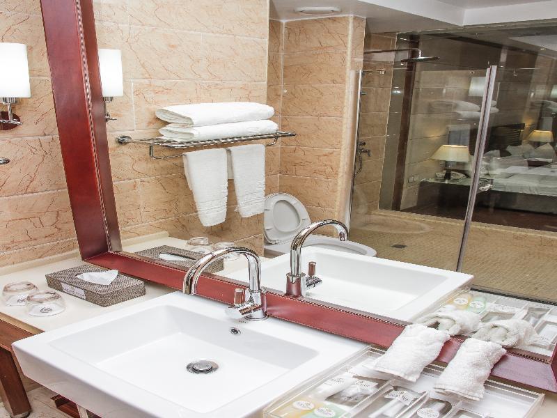 Golden Tulip Essential Lagos Airport Hotel Luaran gambar