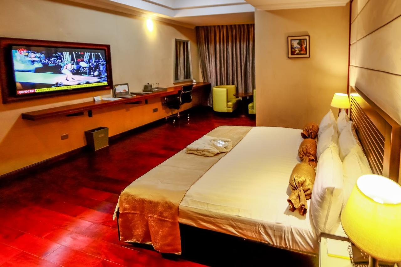 Golden Tulip Essential Lagos Airport Hotel Bilik gambar
