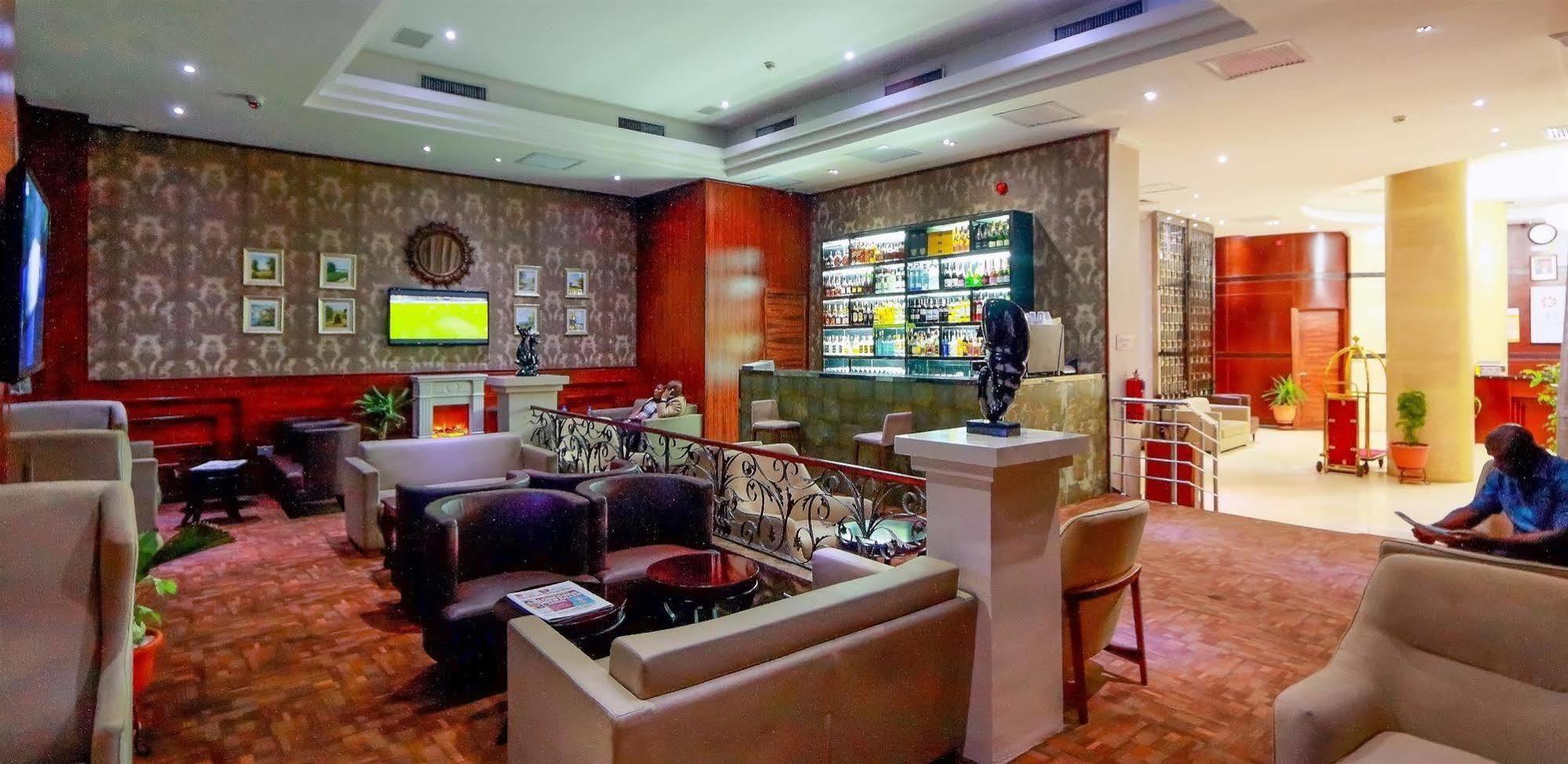 Golden Tulip Essential Lagos Airport Hotel Luaran gambar