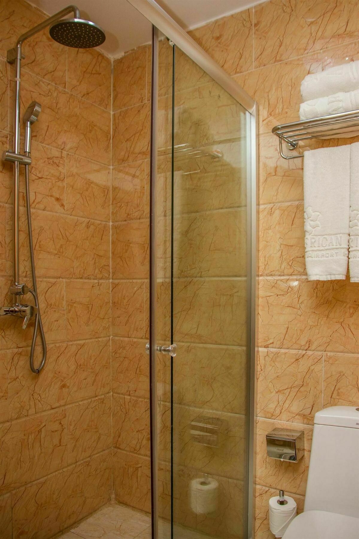 Golden Tulip Essential Lagos Airport Hotel Luaran gambar